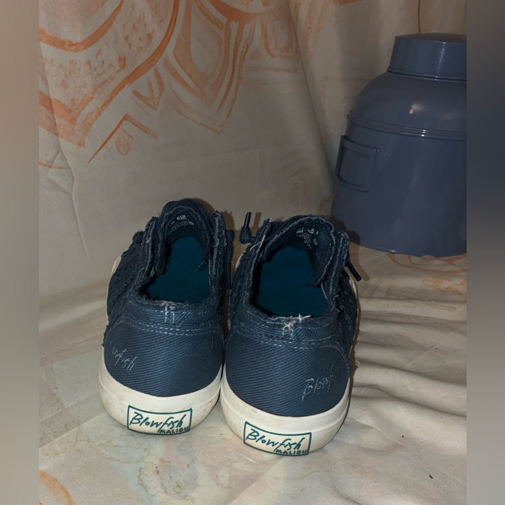 Blowfish Women’s Navy Blue Casual Sneakers - Picture 6 of 7